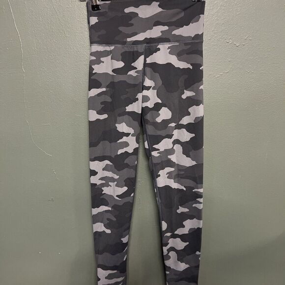 Aerie Camo Gray High Waisted Leggings Small Womens Black - Picture 1 of 4